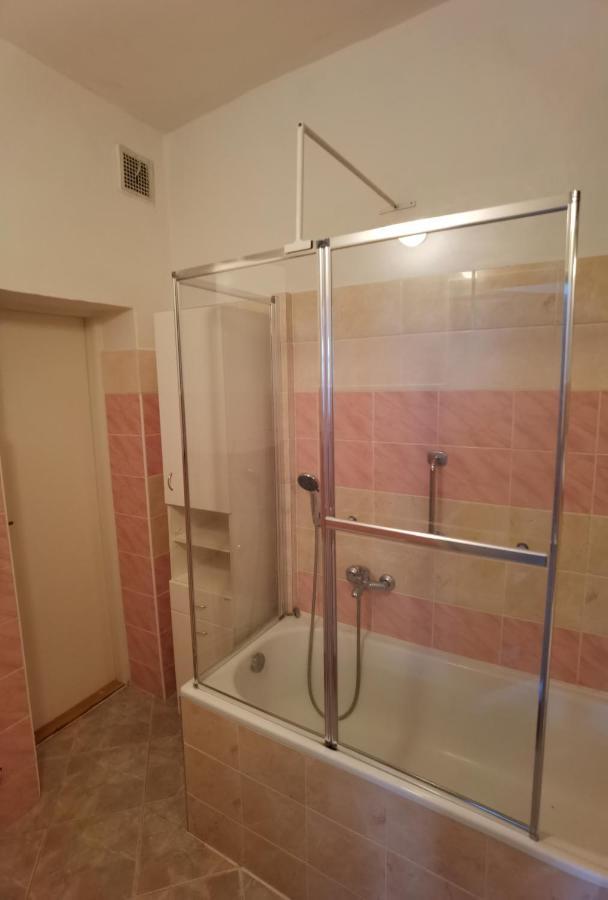 U Cerneho Orla Apartment Vidnava Luaran gambar